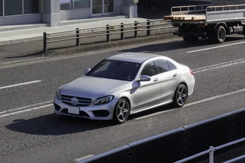 セダンの魅力は？